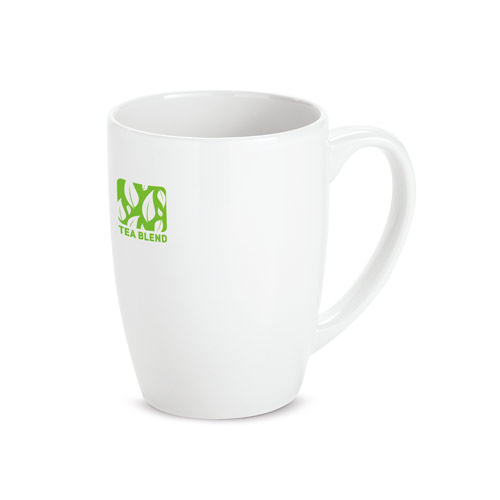 taza blanca con el logotipo verde de Tea Blend sobre fondo blanco